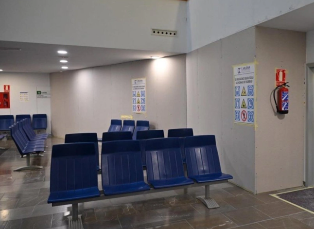 Una nueva jornada de huelga de médicos desespera a los pacientes malagueños: «No venimos por un resfriado» 